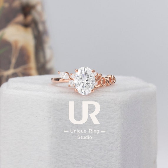Name on engagement ring shop