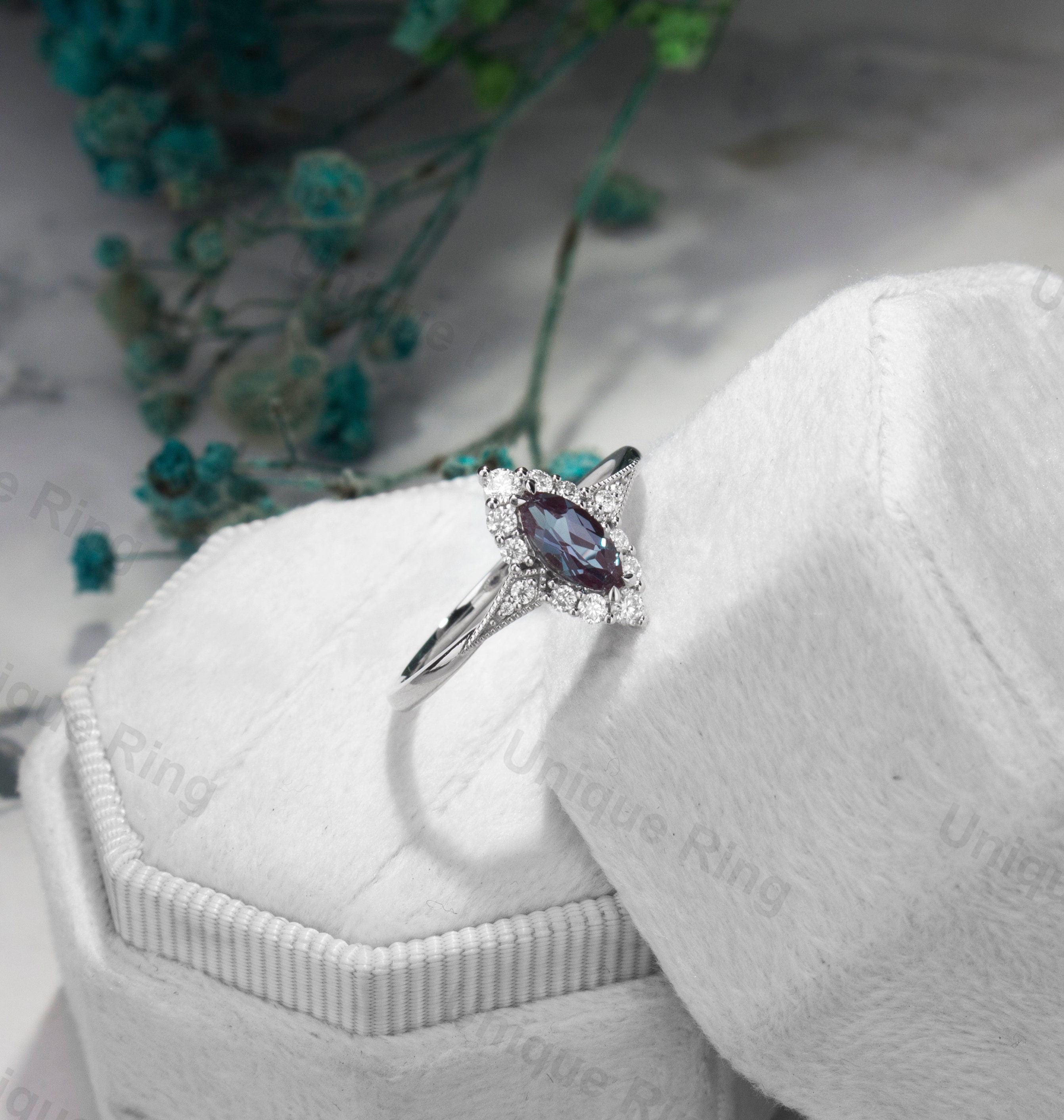 Feminine class shop rings