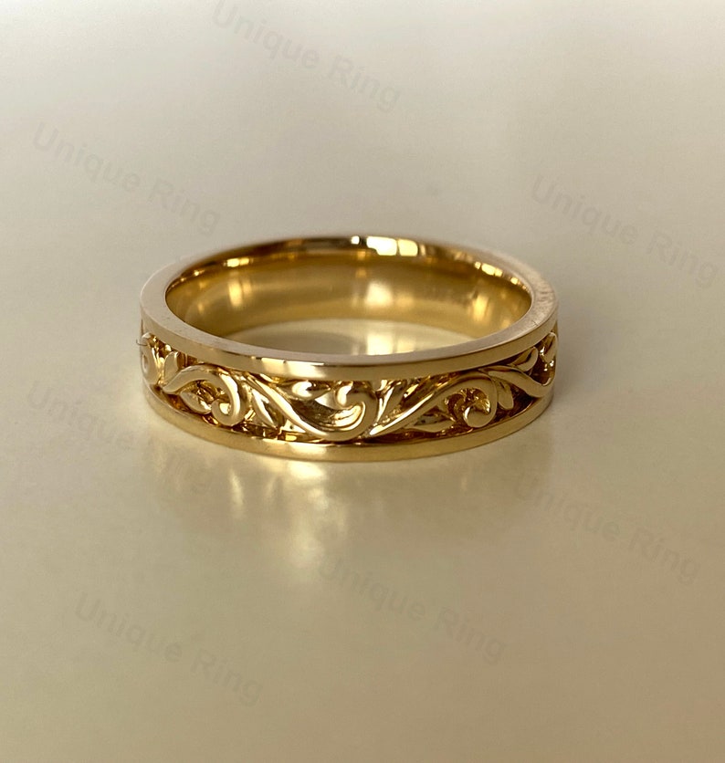 Cottagecore Leaf Solid Gold Mens Band Ring , 14K Gold Floral Wedding Ring ,Unique Wedding Ring 14K Gold Flower Pattern Band image 6