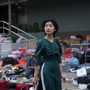 AO DAI Viet Nam Lemur Yan Le 2 stuks, Silk Ao Dai 2 leder Vietnamese ao dai innovatie geïnspireerd door Lemur ao dai