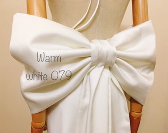 Oversized Satin Wedding Bow with Train: Detachable Bridal Gown Accessory