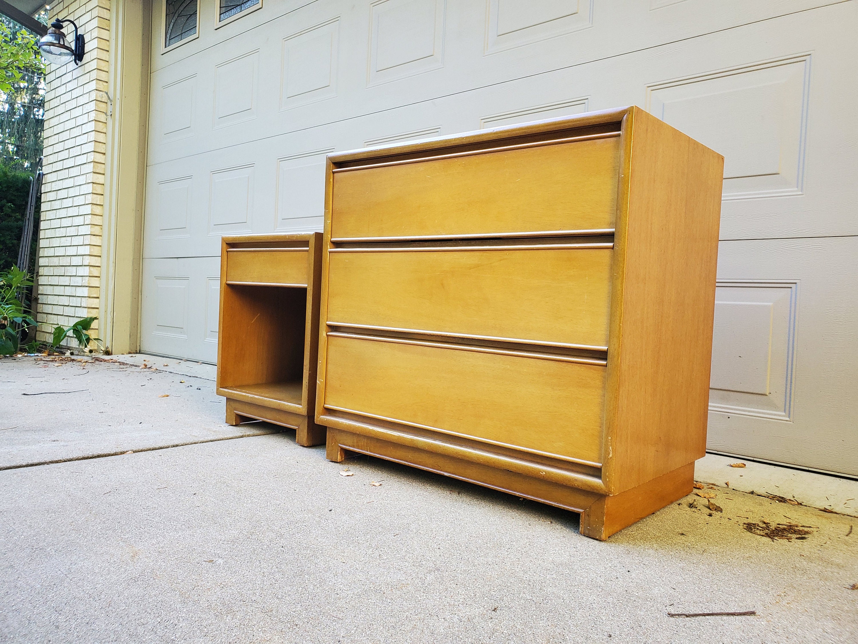 Kroehler nightstand online