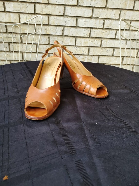 Size 9 ladies heels top