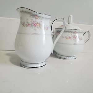 Noritake Creamer and Sugar Bowl 3015 Veranda Sugar Bowl with lid