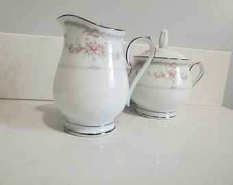 Noritake Veranda Milchkännchen und Zuckerdose Set - Blumenmuster