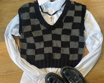 Check Cropped Sweater Vest Knitting Pattern (PDF Download), Sizes XS-L ("Checkmate")
