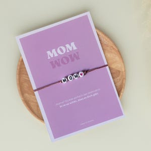 Individuelles Geschenk Armband für Mama – Makramee Armband Perle – Personalisierbar in 3 Farbvarianten – Inklusive Karte –  Ocean of Dreams