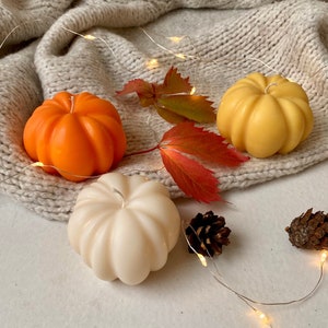 Bougie citrouille soja, bougie d&#39;automne, bougie citrouille épicée, bougie d&#39;Halloween, bougie en forme de citrouille