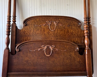 Pulaski Furniture Tiger Oak 4 Poster Queen Bed Frame