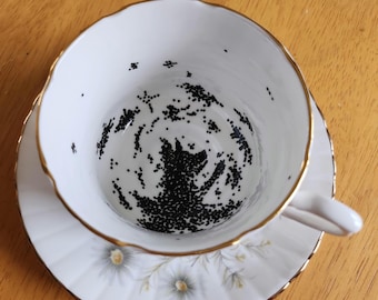 Grim tea cup. Harry Potter. Vintage teacup. Hogwarts. Divination. Tasseography. Tealeaves. Tea. Grim. Witch. Wizard. Handpainted.