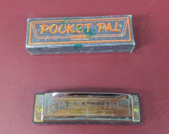 Vintage Hohner Pocket Pal harmonica, key of C, in box