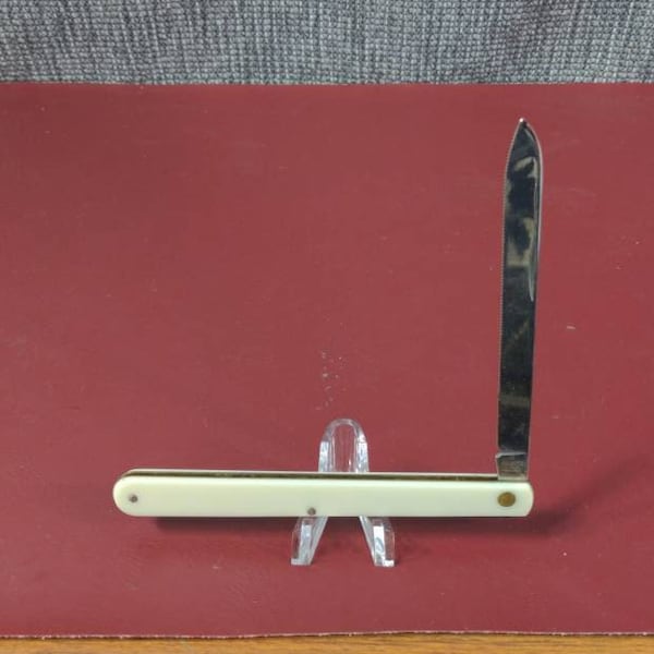 Colonial Folding Melon Knife