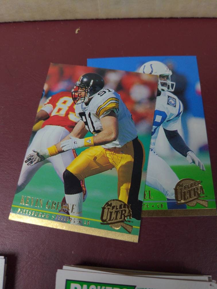 Box 1 Full of 800 / Assorted Football Cards Etsy