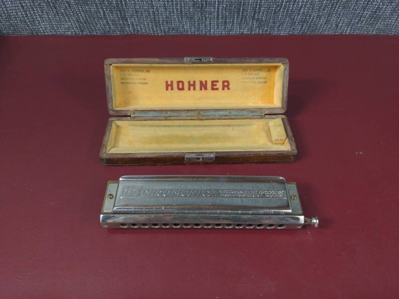 Hohner Chromonica 280C Professional Model Harmonica in Wooden Case, Key