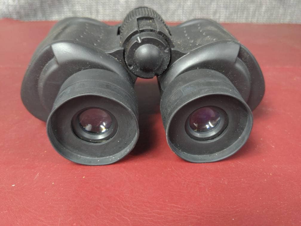 Tasco 8 X 40 Wideangle Rubber Armored Binoculars With Carry Case and