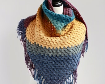 Beginner Triangle Granny Crochet Stitch Scarf Pattern, beginner granny stitch triangle scarf, easy crochet scarf, crochet triangle shawl