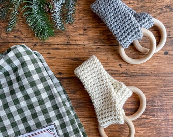 Crochet Modern Ring Towel Holder Pattern, crochet ring towel topper, crochet towel holder, beginner crochet towel topper, easy crochet