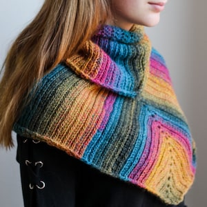 Crochet Pattern Infinity Scarf Pattern, unique infinity scarf crochet pattern, crochet infinity scarf pattern, easy crochet scarf