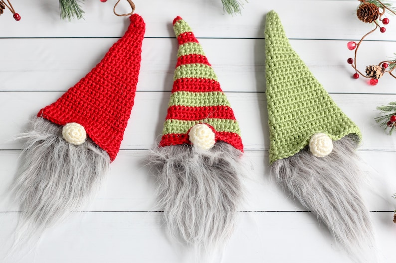 Crochet Gnome Wine Bottle Topper Pattern, gnome crochet bottle topper, Christmas crochet gnome, easy crochet gnome pattern, Christmas gnome image 4