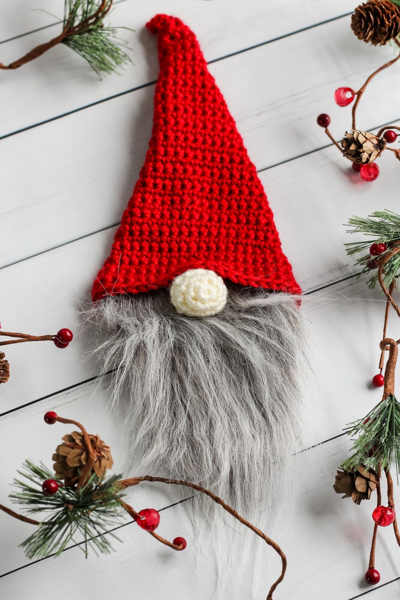 Crochet Gnome Wine Bottle Topper Pattern, gnome crochet bottle topper, Christmas crochet gnome, easy crochet gnome pattern, Christmas gnome image 2