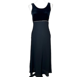Vintage Harlow Petites Sheath Dress Sleeveless Rhinestones Velvet Formal Eveningwear Wedding Guest Black Size 6P