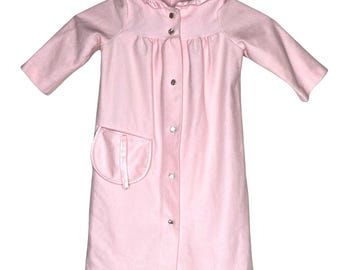 Bata vintage rosa de los años 80 para niña, Su Majestad, talla estadounidense, 2 botones al frente, ropa de estar por casa para niña