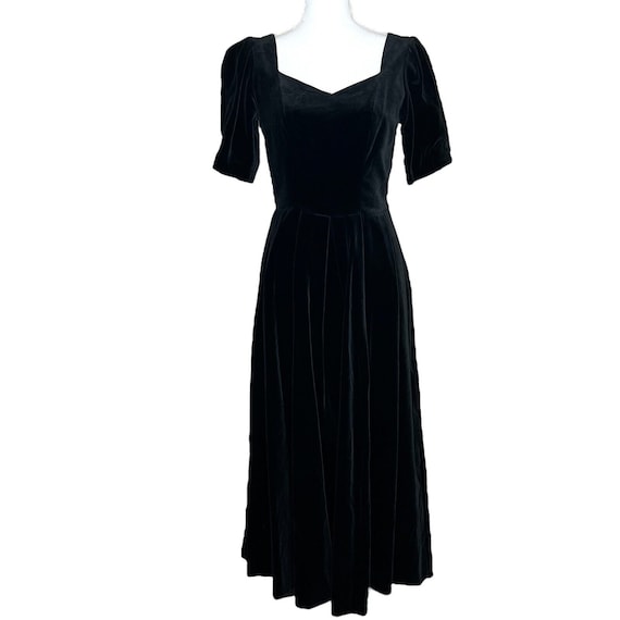 Vintage Laura Ashley black velvet puff sleeve Ball Gown Dress. M-L size ...