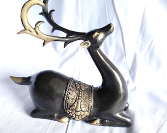 Figura de ciervo sentado de latón de 7,87'' de alto / Decoración de mesa vintage de latón / Acento hogareño vintage / Ideas de regalo para ella