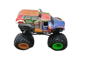 Hot Wheels Monster Truck Double Decker Die-Cast Vehicle Multicolor 1:64 Scale Toy