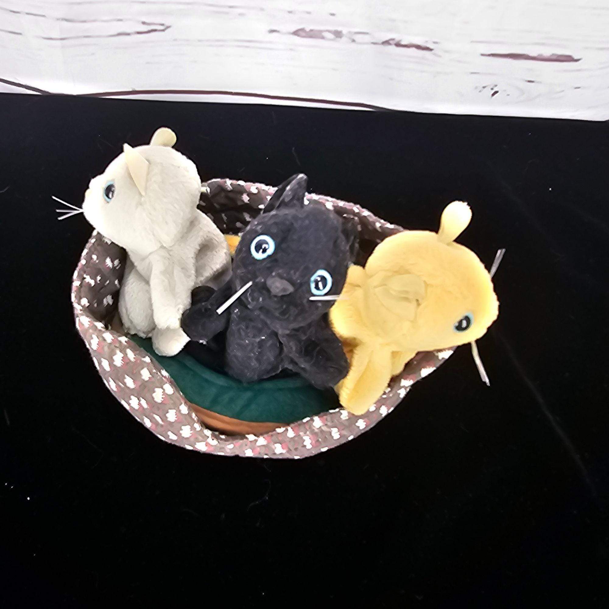 Three Kittens Basket - Etsy