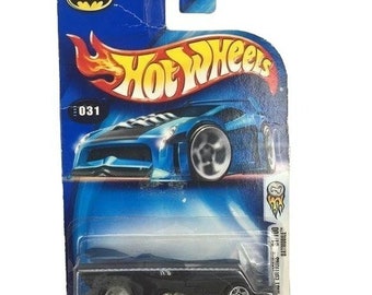 DC Comics Hot Wheels 2004 First Editions Batman Batmobile Toy Car #031