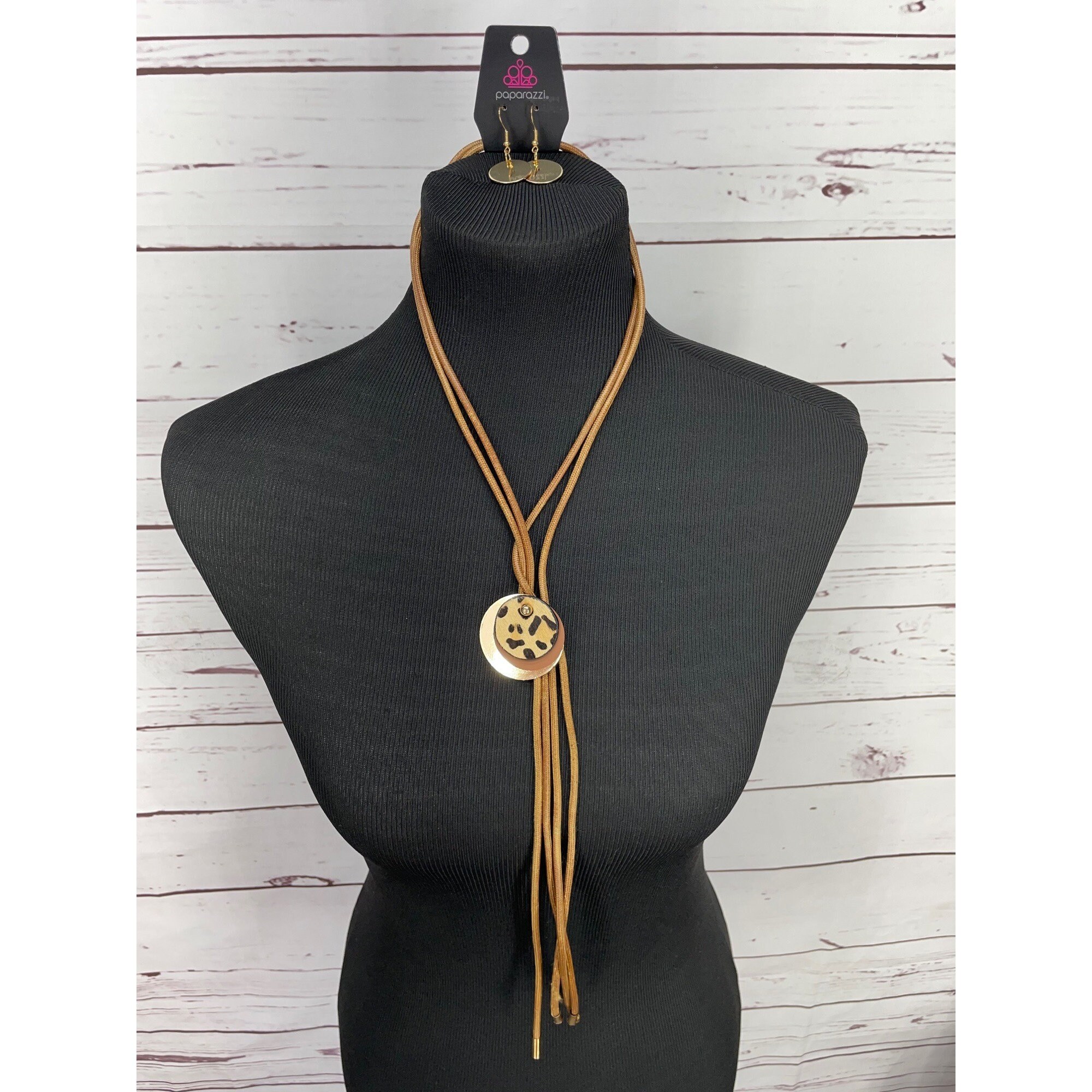 Paparazzi -Modern Medalist - Copper Necklace