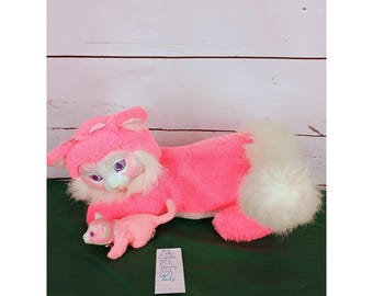 Kitty Surprise Mama Cat w 1 Babies Tummy Pouch Hot Pink Kitten Plush Animal 1992