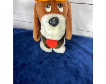 バセットハウンドの子犬のぬいぐるみ ブラウン ホワイト 6インチ