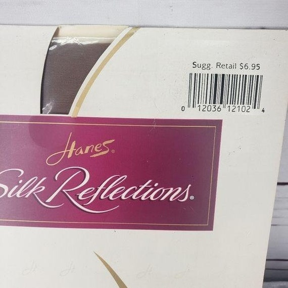 Hanes Silk Reflections Barely There PantyHose - image 3