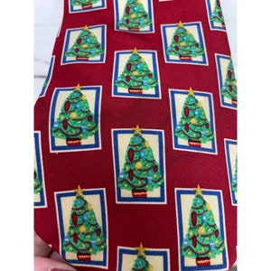 John Henry 90s Red 100% Silk Christmas Tree Holiday Necktie Neck Tie