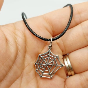 Spider Web Charm Necklace – Gothic Halloween Jewelry, Witchy Pendant Necklace, Spooky Web Accessory, Creepy Cute Gift for Her