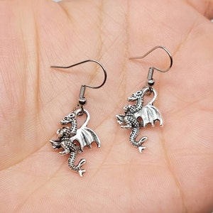 Dragon Charm Dangle Earrings – Fantasy Creature Jewelry, Gothic Dragon Earrings, Mythical Gift for Her, Dark Academia Accessory, Witchy