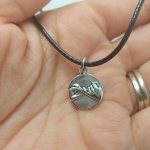 Pinky Promise Charm Necklace – Best Friend Gift, Matching Friendship Jewelry, Dainty Promise Pendant, Couple Necklace, Friendship Gift