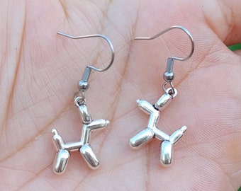 Orecchini pendenti a forma di barboncino con palloncino - Grazioso regalo di gioielli a forma di animale, ciondoli a forma di palloncino giocoso, orecchini divertenti e stravaganti per gli amanti dei cani