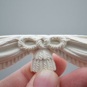 Drapes and Bow Molding | 6&quot; | Ornate Dollhouse Trim | Set of 3