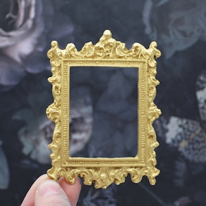 Small Gold Renaissance Frame | Ornamentation for Dollhouses
