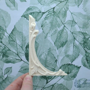 Nouveau Corner Piece | Miniature Ceiling Carving | Set of Two