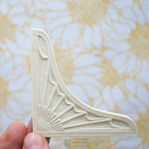 Sunbeam Corner Piece | Miniature Ceiling Carving | Set of 4