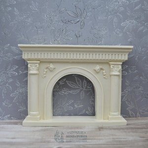 Colonne à volutes épaisse | Décoration pour maison de poupée