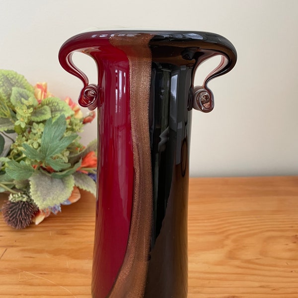 Favrile Sophistication 10” vase