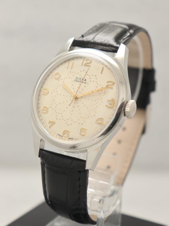 80's Vintage Doxa Manual Winding Swiss Movement 40 mm Men's Watch. View 4