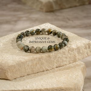 Armband med naturligt kattögon, handgjorda bohemiska smycken för kvinnor, elegant ädelstensaccessoar, mångsidig present till födelsedag eller årsdag