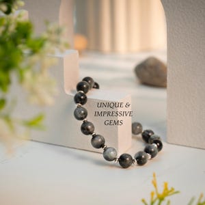 Natural Cat&#39;s Eye Stone Bracelet with Silver Beads, Healing Energy Jewelry for Protection, Focus, & Growth, Everyday Wear, Gift for Her