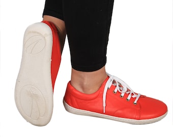 Handgjorda röda barfotasneakers i läder: Zero Drop Grounding Shoes